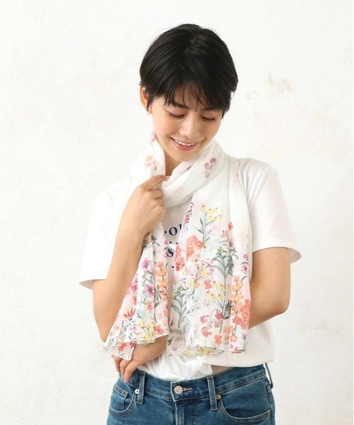 and it_（アンドイット）の「軽くて柔らかいコットンストール（ストール/ショール・レディース・ホワイト系その他2/イエロー系その他/ピンク系その他/ホワイト系その他/ブルー系その他/ピンク系その他2・FREE）」の6枚目の写真