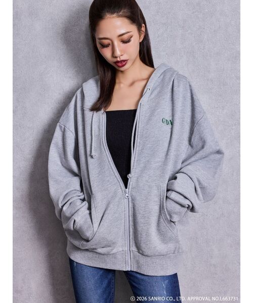 sanrio(サンリオ)の「GYDA×サンリオキャラクターズ BIGパーカー(パーカー・レディース・グレー/オフホワイト/ブラック・FREE)」の5枚目の写真