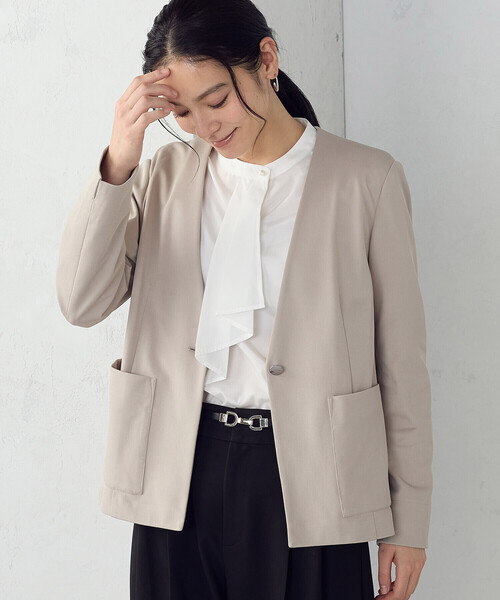 COMME CA ISM(コムサイズム)の「鹿の子ノーカラージャケット(ノーカラージャケット・レディース・ベージュ/ネイビー・X-SMALL/X-LARGE/LARGE/MEDIUM/SMALL)」の9枚目の写真