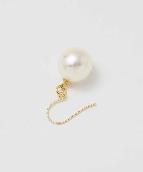 BEAUTY&YOUTH UNITED ARROWS(ビューティーアンドユースユナイテッドアローズ)の「パールモチーフ スウィング ピアス(ピアス(両耳用)・レディース・オフホワイト・FREE)」の4枚目の写真
