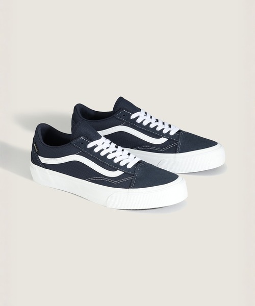 VANS(バンズ)の「オールドスクール GORE-TEX / Old Skool GORE-TEX NAVY/TRUE W VN0009QGNWD1(スニーカー・メンズ・ネイビー・12/10/9.5/9/8.5/8/7.5/6.5/6/5.5/5/4.5)」の3枚目の写真