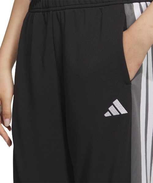 adidas(アディダス)の「アディダス adidas チームス ルーズフィット トラックパンツ(その他パンツ・レディース・ブラック/ネイビー・S/M/L/XL)」の6枚目の写真