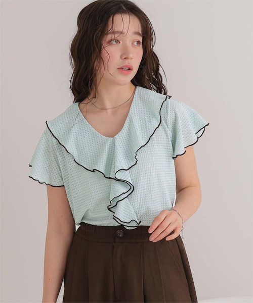 titivate(ティティベイト)の「配色メローフリルトップス(Tシャツ/カットソー・レディース・アイボリー/ブラック/ライトブルー・FREE)」の3枚目の写真