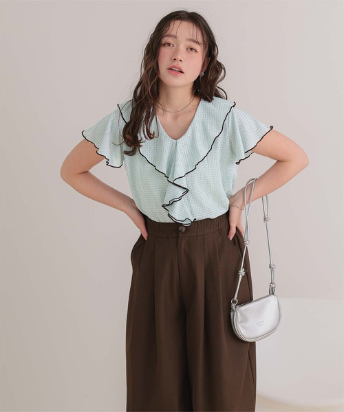 titivate(ティティベイト)の「配色メローフリルトップス(Tシャツ/カットソー・レディース・アイボリー/ブラック/ライトブルー・FREE)」の20枚目の写真