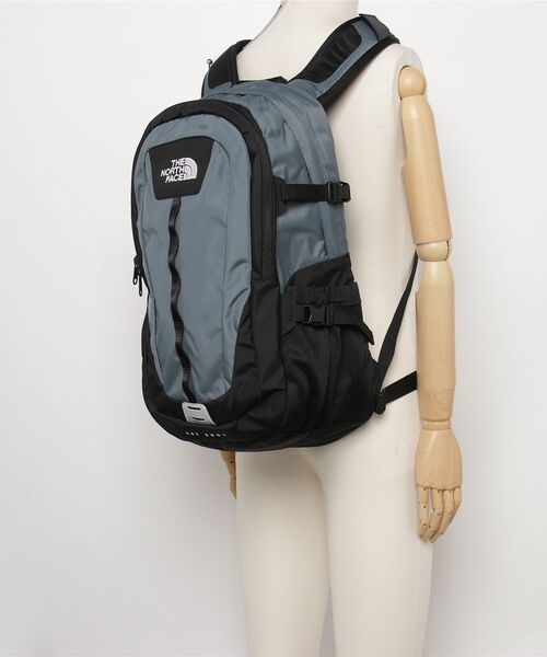 THE NORTH FACE(ザノースフェイス)の「ザ ノース フェイス THE NORTH FACE Hot Shot_ホットショット(バックパック/リュック・メンズ・その他・ONE SIZE)」の4枚目の写真