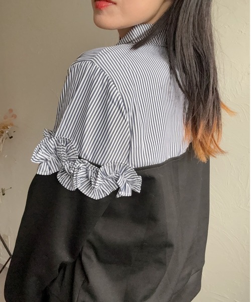 deux amour（ドゥーザムール）の「異素材切り替えフリルトップス（シャツ/ブラウス・レディース・ブラック/グレー・M～Ｌ）」の16枚目の写真