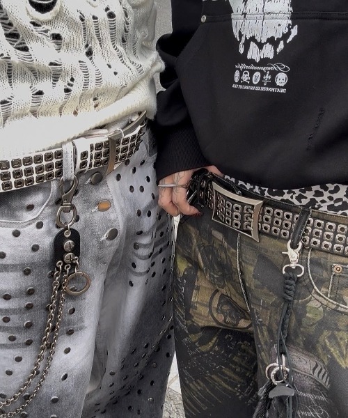 Never mind the XU(ネバーマインドザエックスユー)の「【Never mind the XU】Rivet eyelet biker belt / 【ネバーマインド ザ エックスユー】リベットアイレットバイカーベルト <着用動画あり>(ベルト・メンズ・ブラック/ホワイト・ONE SIZE)」の6枚目の写真