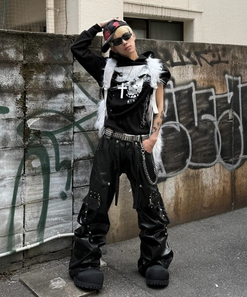 Never mind the XU(ネバーマインドザエックスユー)の「【Never mind the XU】Rivet eyelet biker belt / 【ネバーマインド ザ エックスユー】リベットアイレットバイカーベルト <着用動画あり>(ベルト・メンズ・ブラック/ホワイト・ONE SIZE)」の12枚目の写真