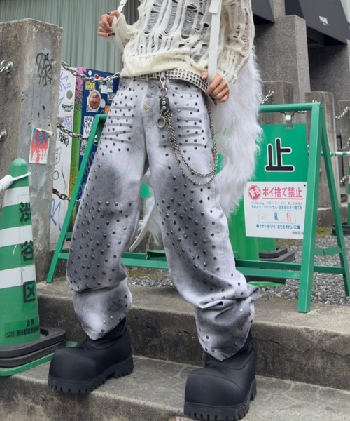 Never mind the XU(ネバーマインドザエックスユー)の「【Never mind the XU】Rivet eyelet biker belt / 【ネバーマインド ザ エックスユー】リベットアイレットバイカーベルト <着用動画あり>(ベルト・メンズ・ブラック/ホワイト・ONE SIZE)」の9枚目の写真