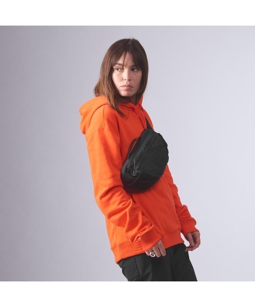 SALOMON（サロモン）の「SALOMON ACS WAIST PACK 3 / サロモン ACS ウエスト パック 3 / LC2324200（ボディバッグ/ウエストポーチ・メンズ・ブラック・FREE）」の3枚目の写真