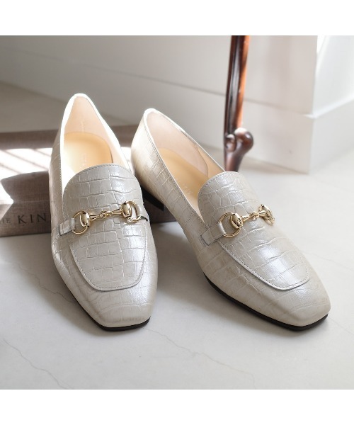 Pointer(shoes)(ポインター)の「【日本製 天然皮革】ビット付きローファー パンプス(ローファー・レディース・ライトブラウン/ホワイト/その他/ブラック/ベージュ系その他・22cm/24cm/23.5cm/23cm/22.5cm/24.5cm)」の14枚目の写真