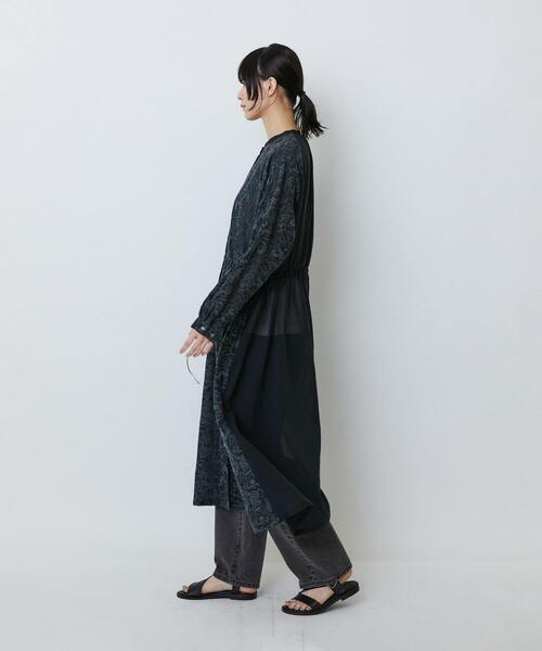 LOISIR（ロワズィール）の「【アーティストコラボ】LOISIR×TORANEKOBONBON エンブロイダリーワンピース（ワンピース・レディース・ホワイト系その他/ブラック系その他・FREE）」の5枚目の写真