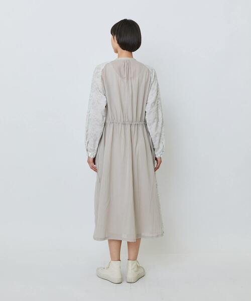 LOISIR（ロワズィール）の「【アーティストコラボ】LOISIR×TORANEKOBONBON エンブロイダリーワンピース（ワンピース・レディース・ホワイト系その他/ブラック系その他・FREE）」の16枚目の写真