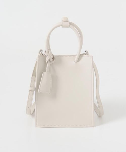 KBF（ケイビーエフ）の「チャーム付きスクエアミニBAG（ハンドバッグ・レディース・ブラック/オフホワイト・ONE）」の7枚目の写真