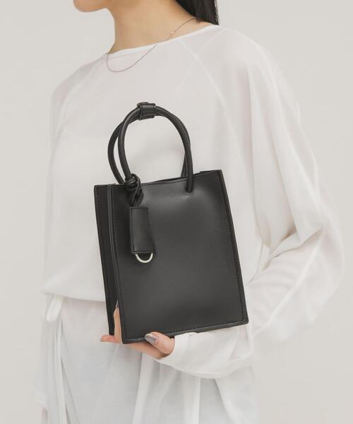 KBF（ケイビーエフ）の「チャーム付きスクエアミニBAG（ハンドバッグ・レディース・ブラック/オフホワイト・ONE）」の14枚目の写真