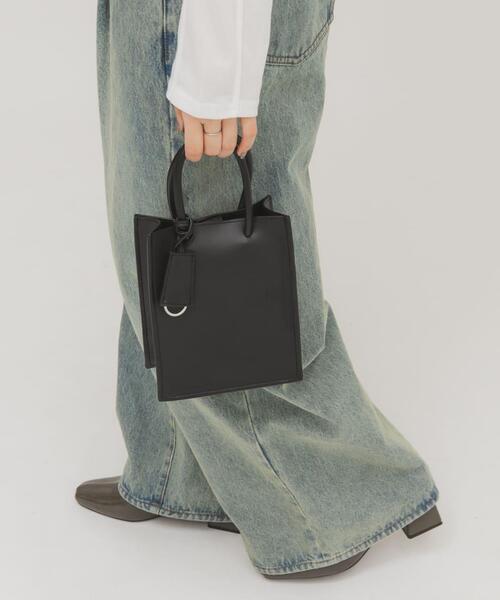 KBF（ケイビーエフ）の「チャーム付きスクエアミニBAG（ハンドバッグ・レディース・ブラック/オフホワイト・ONE）」の19枚目の写真