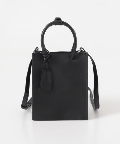 KBF（ケイビーエフ）の「チャーム付きスクエアミニBAG（ハンドバッグ・レディース・ブラック/オフホワイト・ONE）」の21枚目の写真