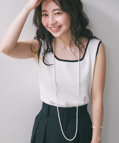 La boutique BonBon（ラブティックボンボン）の「【復刻！新色オフホワイト・ブラック追加】スクエアニットタンク（ニット/セーター・レディース・ブラック/ホワイト/オフホワイト・FREE）」の2枚目の写真