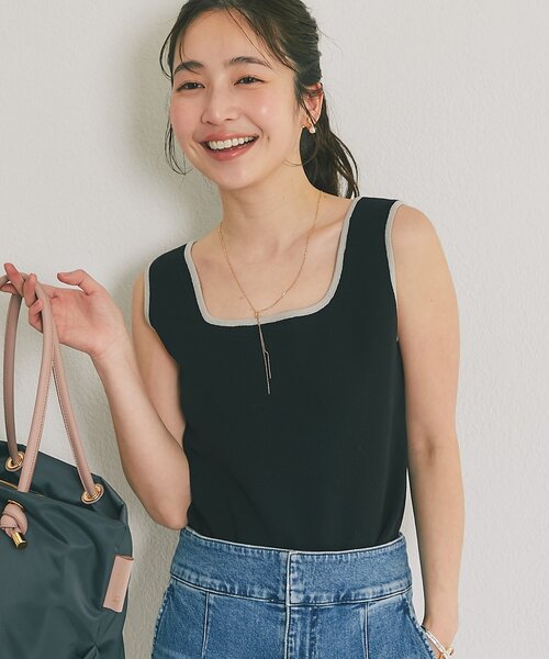 La boutique BonBon（ラブティックボンボン）の「【復刻！新色オフホワイト・ブラック追加】スクエアニットタンク（ニット/セーター・レディース・ブラック/ホワイト/オフホワイト・FREE）」の3枚目の写真