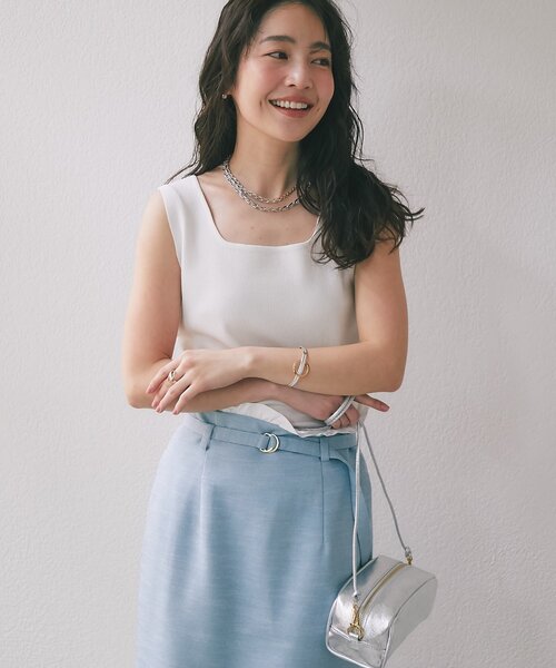 La boutique BonBon（ラブティックボンボン）の「【復刻！新色オフホワイト・ブラック追加】スクエアニットタンク（ニット/セーター・レディース・ブラック/ホワイト/オフホワイト・FREE）」の6枚目の写真