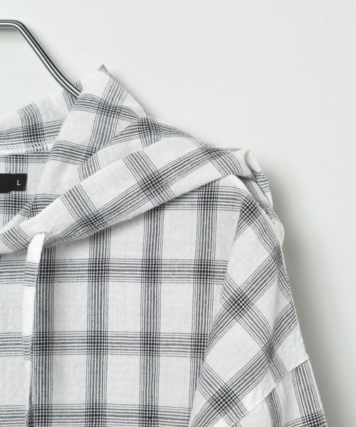ALAND（エーランド）の「【UNISEX】ALAND／チェックフードシャツロングスリーブ（シャツ/ブラウス・レディース・ブラック/ホワイト・LARGE/SMALL）」の17枚目の写真