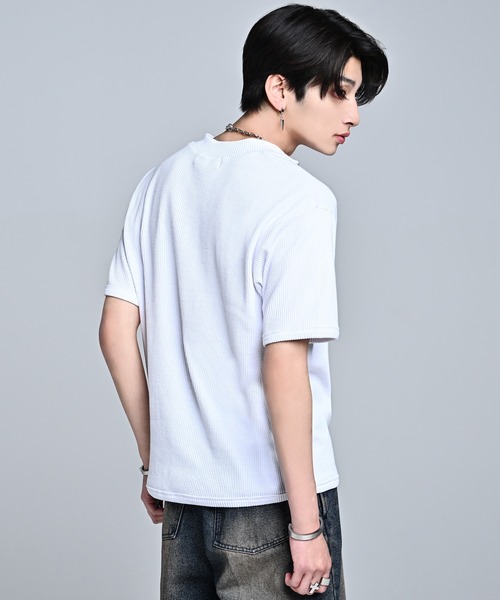 ADRER(アドラー)の「Half-Zip Compact Rib Tee / Absorbent Quick Dry / ハーフジップ コンパクトリブT(吸水速乾)(Tシャツ/カットソー・メンズ・ブラック/ホワイト・L/M/S/XS)」の11枚目の写真