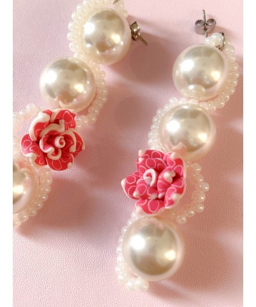 yufect（ユフェクト）の「【Yu】【it】【yufect】rose Wavy Pearl pierce（ピアス（両耳用）・レディース・ブラウン/ホワイト・FREE）」の6枚目の写真