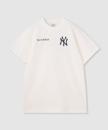 SPORTY&RICH（スポーティアンドリッチ）の「【SPORTY&RICH(スポーティーアンドリッチ)】YANKEES CURVE T-SHIRT（Tシャツ/カットソー）」
