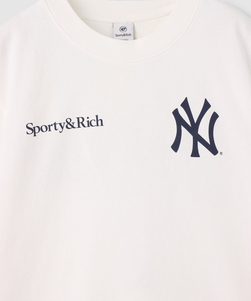 SPORTY&RICH（スポーティアンドリッチ）の「【SPORTY&RICH(スポーティーアンドリッチ)】YANKEES CURVE T-SHIRT（Tシャツ/カットソー・レディース・ホワイト・1）」の5枚目の写真