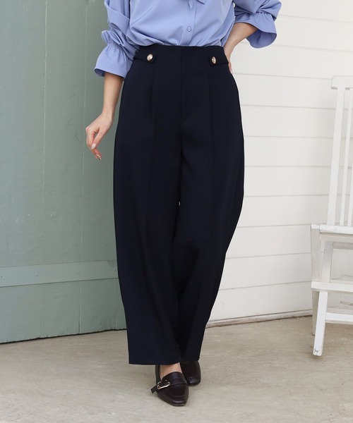 TRUDEA(トルディア)の「マリンボタンセミワイドパンツ(その他パンツ・レディース・チャコールグレー/ベージュ/ネイビー/アイボリー・SMALL/MEDIUM/LARGE)」の11枚目の写真