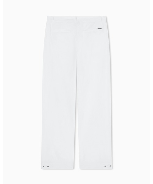 ARMANI EXCHANGE（アルマーニエクスチェンジ）の「【A|X アルマーニ エクスチェンジ】WE ナイロン ワイドレッグ パンツ（その他パンツ・メンズ・ホワイト・31inch/30inch/32inch/33inch/29inch）」の2枚目の写真