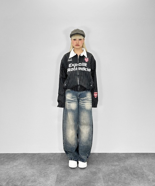 MATU:TA(マトゥータ)の「【男女兼用】ストライプレースジャケット / 刺繍 ストライプ 長袖 ジップ 襟 ボタン 配色 ジャケット アウター オーバーサイズ ストリート ワッペン ユニセックス カジュアル 海外ガール スポーティー ゲームシャツ 白 黒 ホワイト ブラック(その他アウター・レディース・ホワイト/ブラック・FREE)」の16枚目の写真