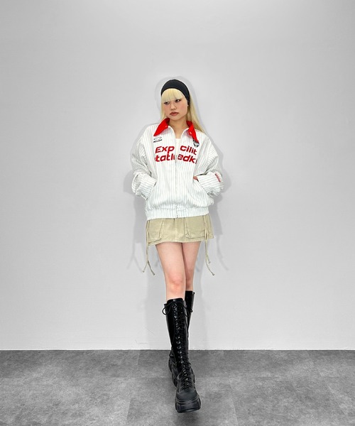 MATU:TA(マトゥータ)の「【男女兼用】ストライプレースジャケット / 刺繍 ストライプ 長袖 ジップ 襟 ボタン 配色 ジャケット アウター オーバーサイズ ストリート ワッペン ユニセックス カジュアル 海外ガール スポーティー ゲームシャツ 白 黒 ホワイト ブラック(その他アウター・レディース・ホワイト/ブラック・FREE)」の6枚目の写真