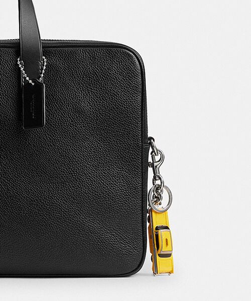 COACH（コーチ）の「タクシー バッグ チャーム（キーホルダー・メンズ・マルチ・ONE）」の5枚目の写真