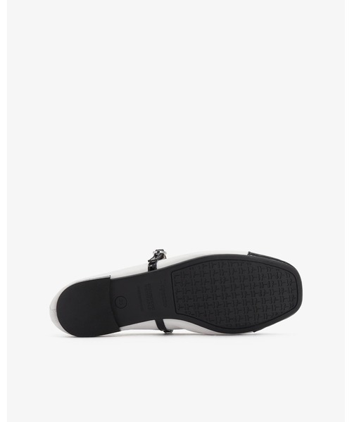 Repetto(レペット)の「Georgiana メリージェーン - EUサイズ / V4222VVE(バレエシューズ・レディース・ホワイト×ブラック・39/38/37/36)」の5枚目の写真