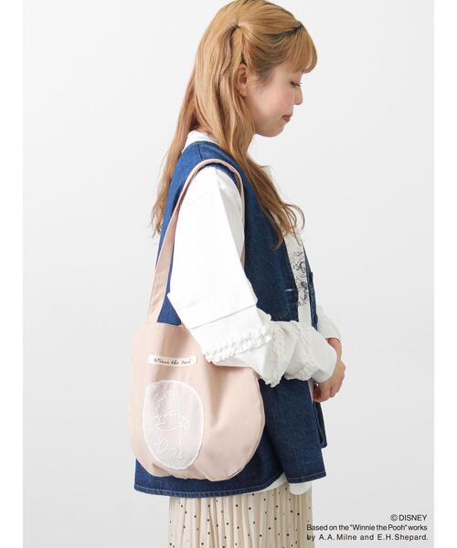 Samansa Mos2（サマンサ モスモス）の「【Disney】くまのﾌﾟｰさん/ﾚｰｽ付き丸ﾊﾞｯｸﾞ（ハンドバッグ・レディース・ブラック/ベージュ/レッド・F）」の13枚目の写真