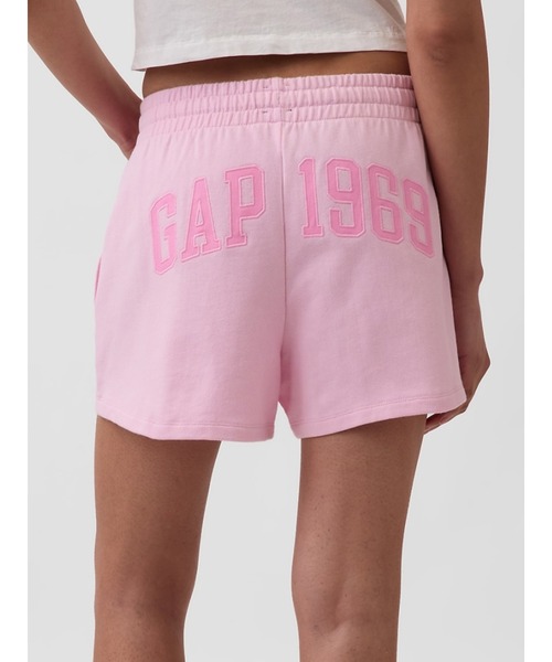 GAP(ギャップ)の「3インチ フレンチテリー リラックスフィットGAPロゴ スウェットショートパンツ(その他パンツ・レディース・ブルー/ブラック/グレー/ピンク・S/XS/XXS/M/L)」の4枚目の写真