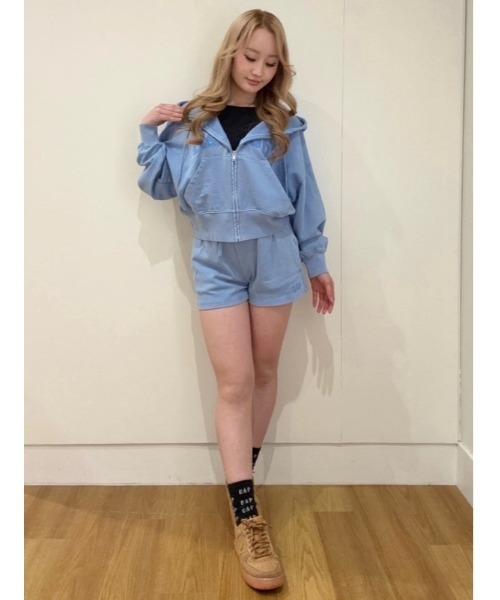 GAP(ギャップ)の「3インチ フレンチテリー リラックスフィットGAPロゴ スウェットショートパンツ(その他パンツ・レディース・ブルー/ブラック/グレー/ピンク・S/XS/XXS/M/L)」の8枚目の写真