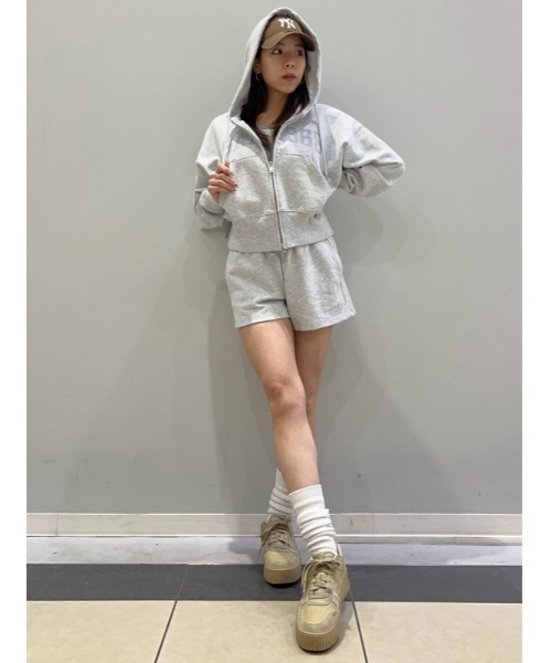 GAP(ギャップ)の「3インチ フレンチテリー リラックスフィットGAPロゴ スウェットショートパンツ(その他パンツ・レディース・ブルー/ブラック/グレー/ピンク・S/XS/XXS/M/L)」の16枚目の写真