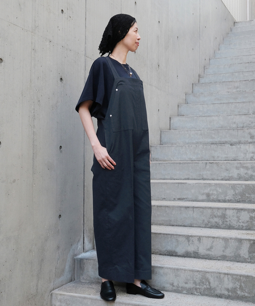 IENA（イエナ）の「Maison IENA 別注 Nell/ネル サロペット 261-202-51（サロペット/オーバーオール・レディース・ネイビー/ベージュ・38/36）」の9枚目の写真