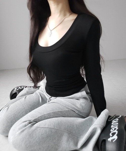 me+em select(ミームセレクト)の「【 3color 】UネックスーパーフィットスリムロンT / U-neck super fit slim long sleeve T-Shirt(Tシャツ/カットソー・レディース・ホワイト/ブラック/グレー・FREE)」の8枚目の写真
