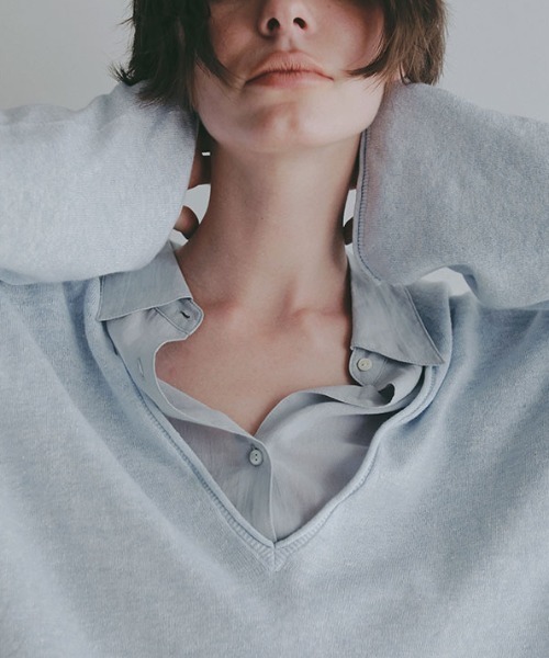 ETRE TOKYO(エトレトウキョウ)の「コットンリネンハイゲージネックニットプルオーバー(ニット/セーター・レディース・ライトグレー/ライトブルー/グレー/ネイビー・FREE)」の11枚目の写真