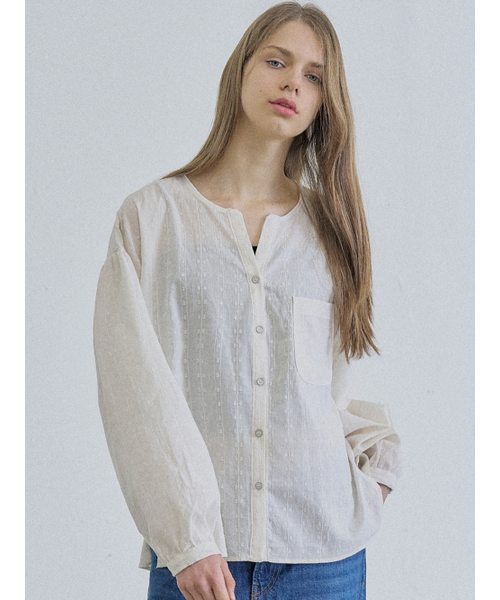 AVANT-G（アバン）の「Flower Embroidery Blouse - IVORY（シャツ/ブラウス・レディース・その他・FREE）」の2枚目の写真