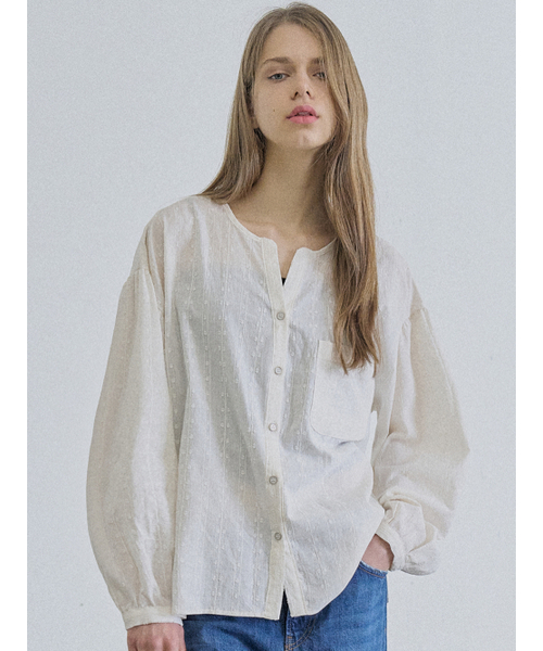 AVANT-G（アバン）の「Flower Embroidery Blouse - IVORY（シャツ/ブラウス・レディース・その他・FREE）」の5枚目の写真
