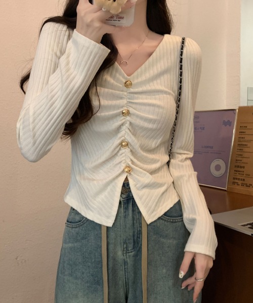 2ly2(トゥーリートゥー)の「シャーリング リブトップス(Tシャツ/カットソー・レディース・ベージュ/ブラック/アイボリー・FREE)」の12枚目の写真