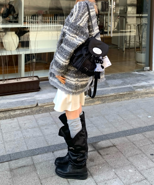 LOTSYOU(ロッツユー)の「ノスタルジア チャビー バックパック ブラック(バックパック/リュック・レディース・その他・OS)」の4枚目の写真