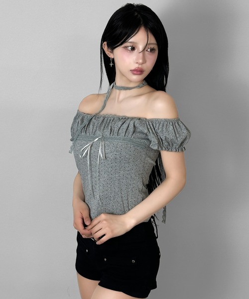 FOLLOWIN(フォロウィン)の「【オフショルでも着られる2WAY】 レースマフラー付きリボンドットTシャツ(Tシャツ/カットソー・レディース・ベージュ/グレー/チャコールグレー・FREE)」の8枚目の写真