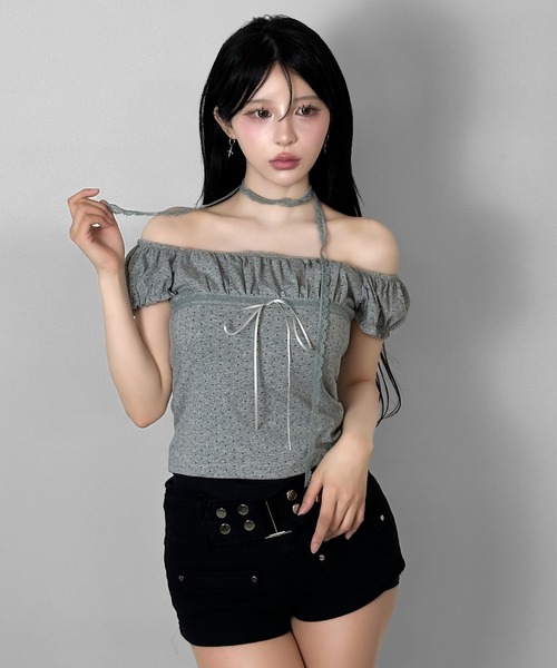 FOLLOWIN(フォロウィン)の「【オフショルでも着られる2WAY】 レースマフラー付きリボンドットTシャツ(Tシャツ/カットソー・レディース・ベージュ/グレー/チャコールグレー・FREE)」の11枚目の写真