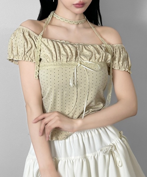 FOLLOWIN(フォロウィン)の「【オフショルでも着られる2WAY】 レースマフラー付きリボンドットTシャツ(Tシャツ/カットソー・レディース・ベージュ/グレー/チャコールグレー・FREE)」の5枚目の写真