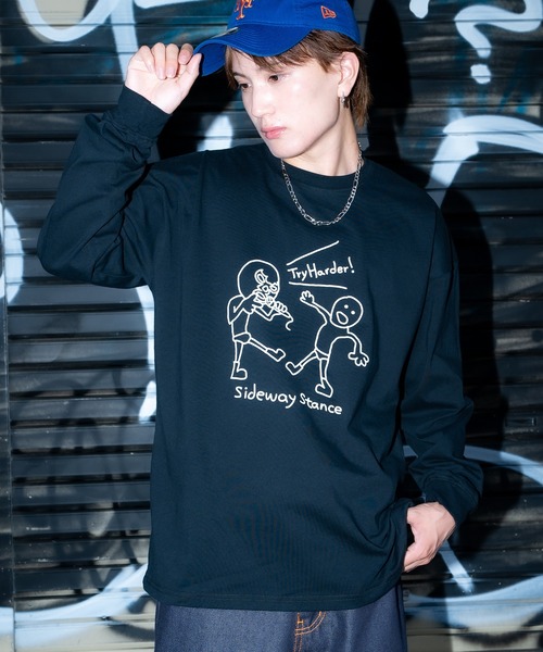 En serio TOKYO(エンソリオトーキョー)の「【SIDEWAYSTANCE】レスラーイラスト長袖Tシャツ 70581(Tシャツ/カットソー・メンズ・ホワイト/ブラック・SMALL/LARGE/MEDIUM/X-LARGE)」の2枚目の写真